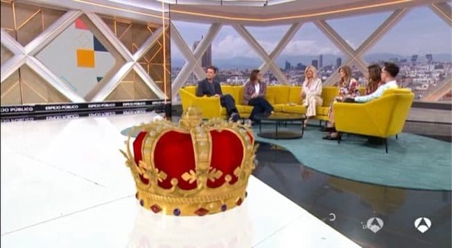 Espejo Público analiza la respuesta de la Reina Letizia